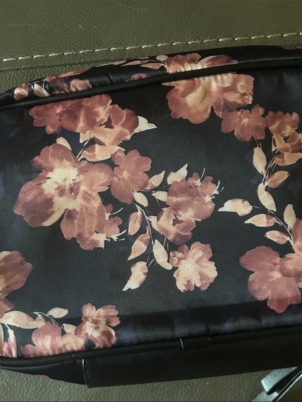 Victoria's Secret Black Cosmetic Case with Pink Floral Night Blooms Print EUC - Picture 7 of 8